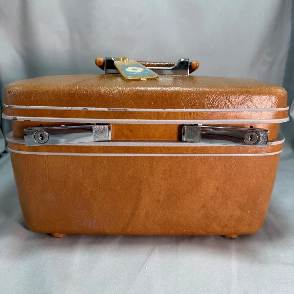 Vintage 1970s Samsonite Train Case Caramel Brown Hardshell Cosmetic Working Prop